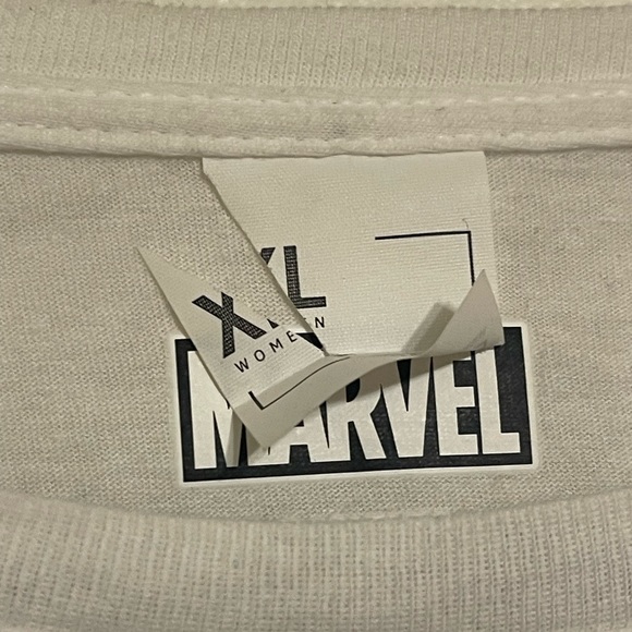 New white Marvel tshirt size XL - Picture 3 of 5